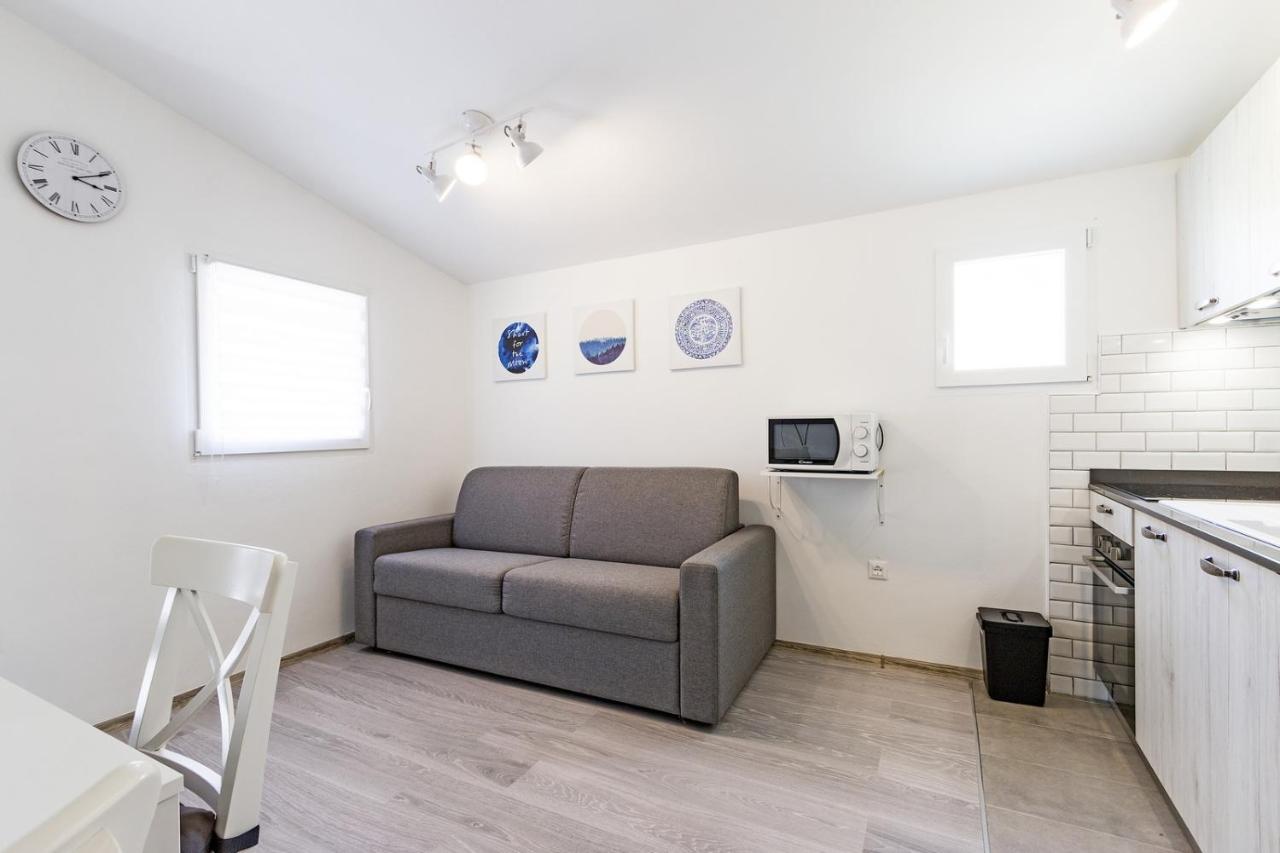 Holiday Apartment Near The Beach Fazana Exterior photo